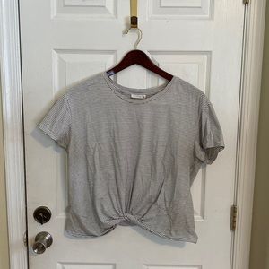 Lush Front Twist Cropped Short Sleeved Shirt